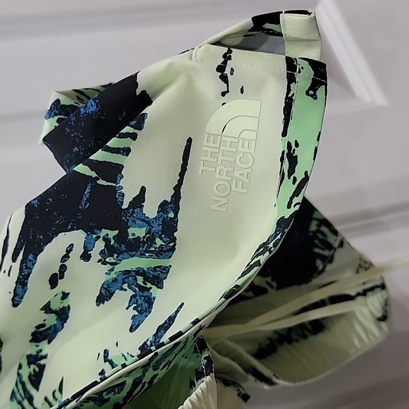 NWT Men's North Face shorts - Picture 7 of 7